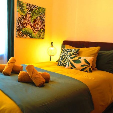 5-Zimmer-Appartement In Historischer Privatvilla, Meran Zentrum, Kostenloser Parkplatz Екстериор снимка