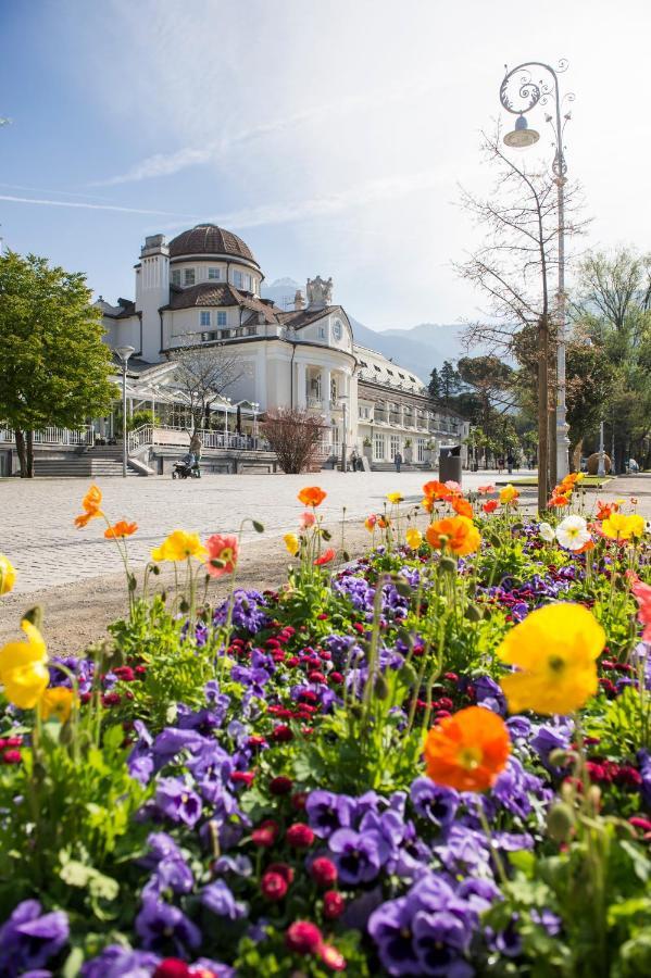 5-Zimmer-Appartement In Historischer Privatvilla, Meran Zentrum, Kostenloser Parkplatz Екстериор снимка
