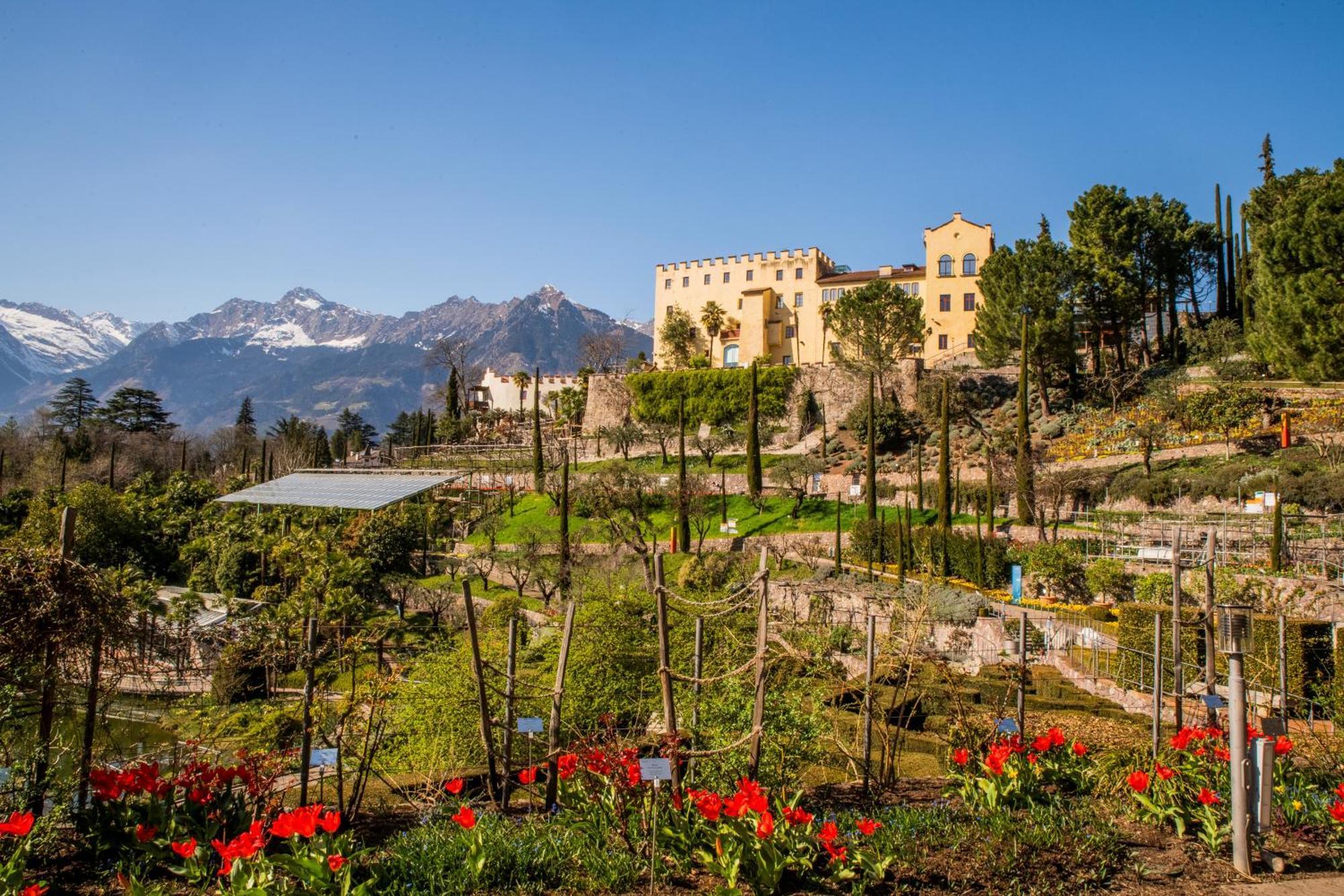 5-Zimmer-Appartement In Historischer Privatvilla, Meran Zentrum, Kostenloser Parkplatz Екстериор снимка